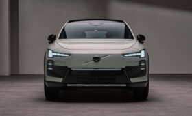 Volvo наращивает производство EX60 и не планирует выпускать кросс-купе на его базе