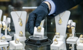 В КР легализовали ювелирные изделия на 16,8 млрд сомов