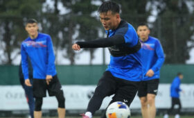 Фото — Официальная тренировка сборной Кыргызстана перед матчем с Экваториальной Гвинеей.