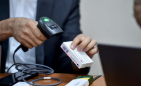 «Цифровой контроль от импорта до пациента». На каком этапе сейчас система прослеживаемости лекарственных средств в Кыргызстане? 