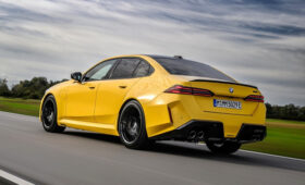 Двигатель V8 на BMW M5 потерял 41 л.с. после перехода на Euro 7