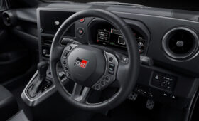 Toyota GR Yaris опять обновлён: гоночный руль для всех версий и улучшенная управляемость