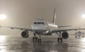 В Бишкек ночью прибыл эвакуационный рейс с кыргызстанцами из Омана