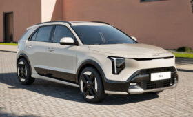Обновлённый кроссовер Kia Niro: информация о технике и цены