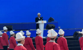 Садыр Жапаров поздравил кыргызстанцев с праздником Нооруз