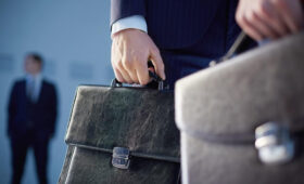 Садыр Жапаров сменил ряд акимов и мэров в регионах