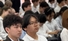 Эксперты «Большого Алтая» провели встречи со школьниками КР