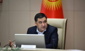 Госорганам поручено оперативно обуздать цены в Кыргызстане