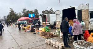 Цены ниже рыночных привлекли покупателей на ярмарку в Токтогульском районе