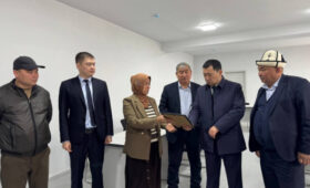 Глава Минсельхоза проинспектировал Центр обслуживания фермеров в Сузаке