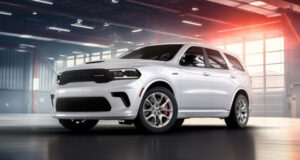 Stellantis вернул в строй Dodge Durango R/T с более мощным мотором V8 Hemi