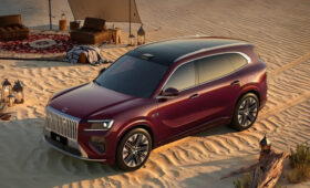 Кроссовер Zeekr 8X начинает карьеру с ажиотажного спроса