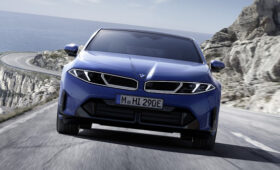 Рассекречен седан BMW i3: новый фирменный стиль, 469-сильная установка и запас хода в 900 км