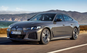 Баварцы могут отправить электрический лифтбек BMW i4 в отставку