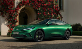 Обновлённый седан Arcfox Alpha S5 от BAIC: версий – больше, цены – ниже