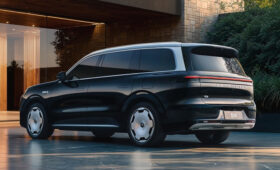 Leapmotor D19 выходит на рынок: 1000 вольт, богатое оснащение и очень агрессивные цены