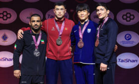 Акжол Махмудов в четвертый раз стал чемпионом Азии