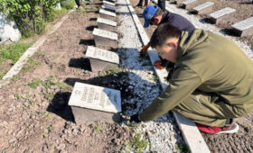 В Кыргызстане стартовала акция «Сохраним памятники Победы!»