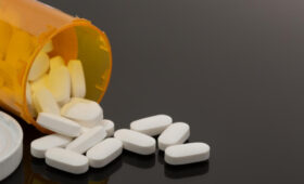 Кабмин разграничил полномочия МВД и Минздрава по контролю наркотиков