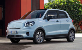 Маленький хэтчбек Leapmotor T03 превратили в фургон, цена известна