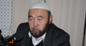 В Бишкеке собирают подписи за смягчение наказания за многожёнство