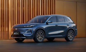 Кроссовер Geely Galaxy Starship 7, который доступен и в России: анонсирована новая версия