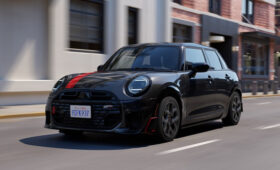 Mini Cooper S обзавёлся особенной версией Red Line Edition