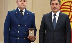 Казахстанцы пристально следят за реформами в Кыргызстане