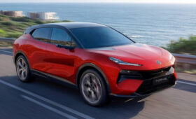 Компания Lotus представит в 2028 году полностью новый суперкар с бензиновым V8