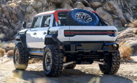 Представлен GMC Hummer X — потенциальный конкурент Ford Bronco и Jeep Wrangler