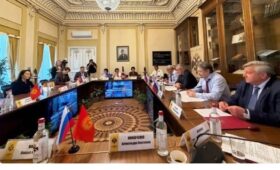 Историки России и Кыргызстана поспорили из-за колониализма в учебниках