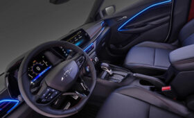 Chevrolet Sonic в виде кроссовера: показан интерьер