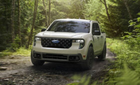 Toyota может выпустить пикап на базе кроссовера RAV4