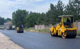 В Бишкеке продолжают обновлять улицу Месароша