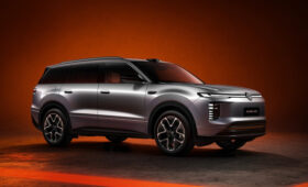 Анонсирован кроссовер Volkswagen ID.Era 8X: меньше, чуть проще и дешевле флагмана ID.Era 9X