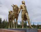 В Балыкчы восстановили монумент исследователю Петру Семёнову-Тян-Шанскому