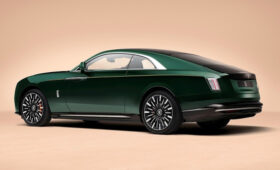 Rolls-Royce Spectre Series II: больше мощности, больше запас хода и диски в стиле Zeekr