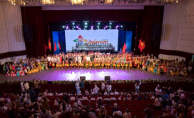 В Бишкеке открылся VI Международный детский фольклорный фестиваль «Наристе»