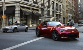 Mazda может перевести MX-5 на электротягу, хотя вариант с ДВС останется