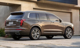 Бензиновый Cadillac XT6 вернётся в строй на фоне слабых продаж электромобилей