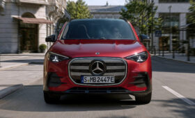 Новый кроссовер Mercedes-Benz GLA получил несколько вариантов техники. Цены известны