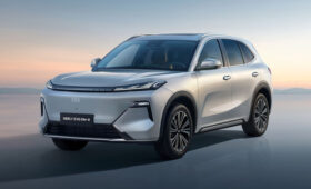 Кроссовер Geely EX5 с новой техникой обзавёлся российским ценником