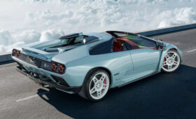 Eccentrica V12 Roadster: открытая версия рестомода на базе Lamborghini Diablo