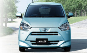 Кей-кары Daihatsu Mira e:S и Toyota Pixis Epoch получили несколько обновок