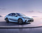 Обновлённая Toyota Camry: увеличенный экран, «хрусталь» и кое-что ещё
