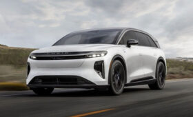 Большой кроссовер Lucid Gravity обзавёлся новой топовой версией GT-S, цена известна