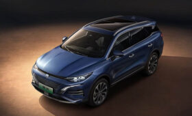 Кроссовер Denza N8 возвращается: облик в новом стиле и салон, как у свежего BYD Tang