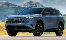 Nissan полностью рассекретил новый гибридный кроссовер Rogue, цены известны