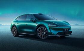 Купеобразный кроссовер Luxeed R7 от Chery и Huawei получил новый салон, скоро в продаже