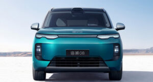 Флагманский кроссовер BYD Sealion 08: богатое оснащение и несколько вариантов начинки